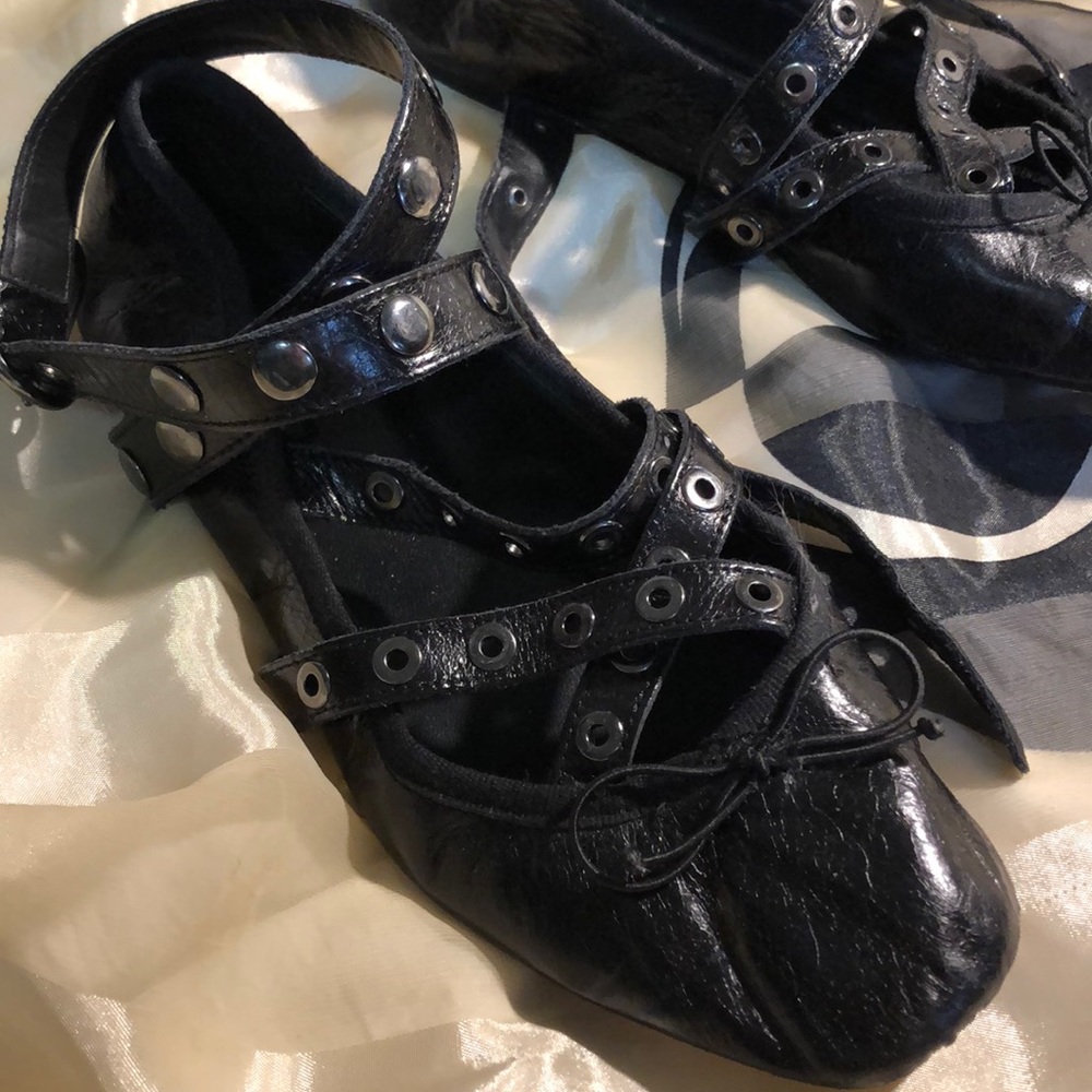 Zara wrap “ballet” style hard sole sandals